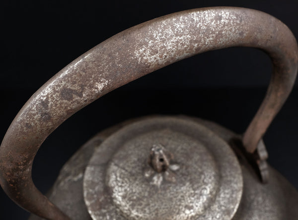 Koizumi Nizaemon (小泉仁左衛門), Japanese