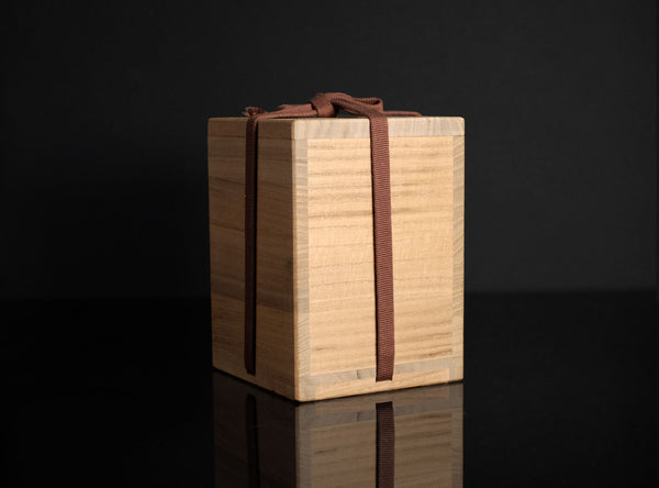 Kakurezaki Ryuichi (隠崎隆一) Japanese, b. 1950