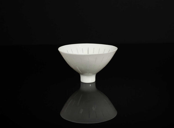 Niisato Akio (新里明士), Japanese, b. 1977