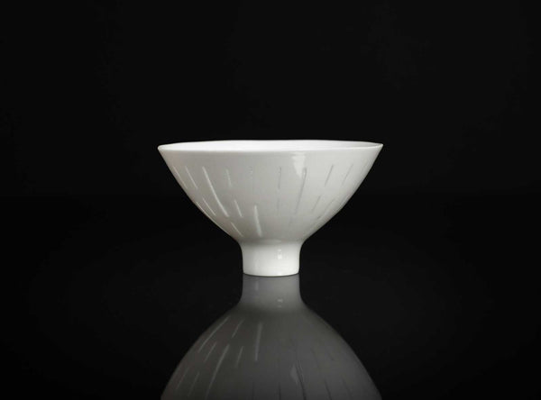 Niisato Akio (新里明士), Japanese, b. 1977