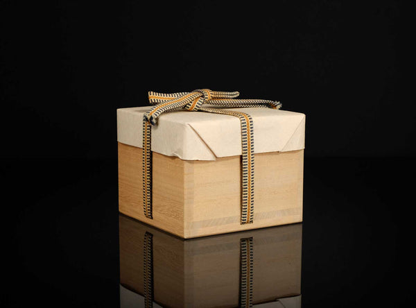 Niisato Akio (新里明士), Japanese, b. 1977