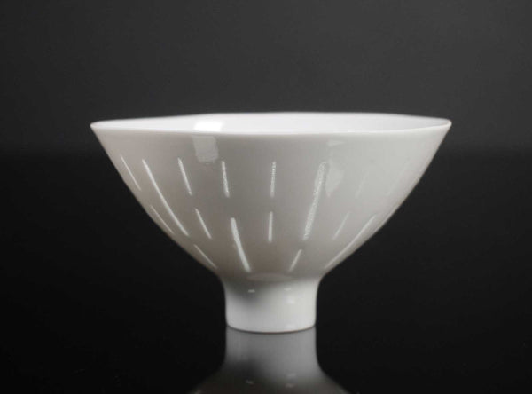 Niisato Akio (新里明士), Japanese, b. 1977